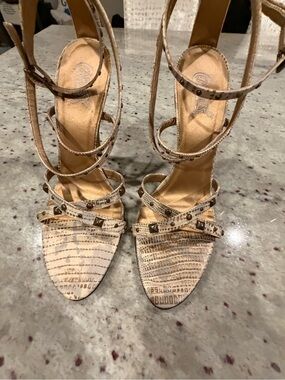 NWOT Carlos Santana Beige Patterned Strappy Studded Heels